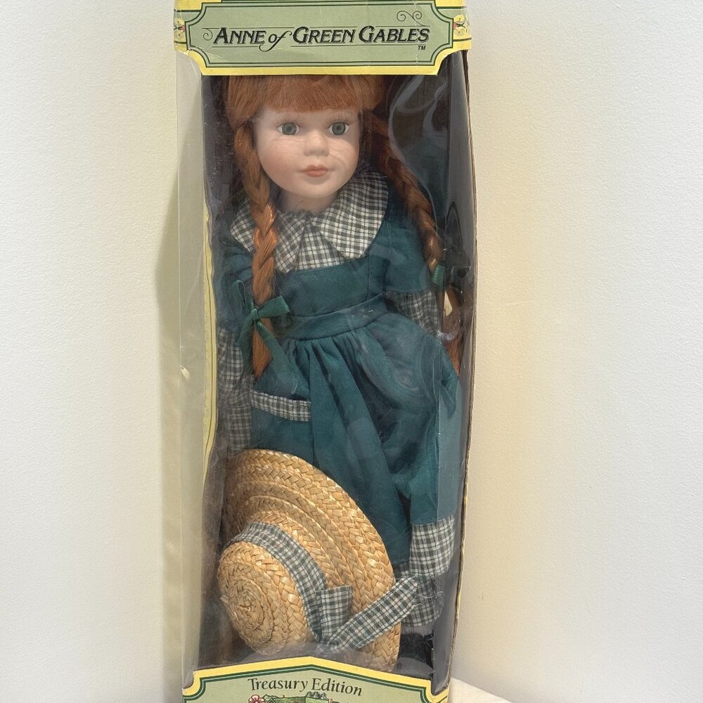 Beautiful ANNE of GREEN GABLES 12” Porcelain doll Avonlea Treasury Edition